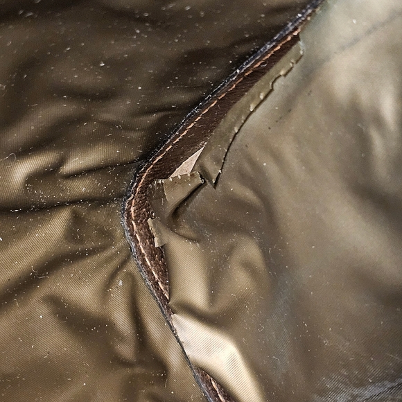 GUCCI CLUTCH - Picture 11 of 16